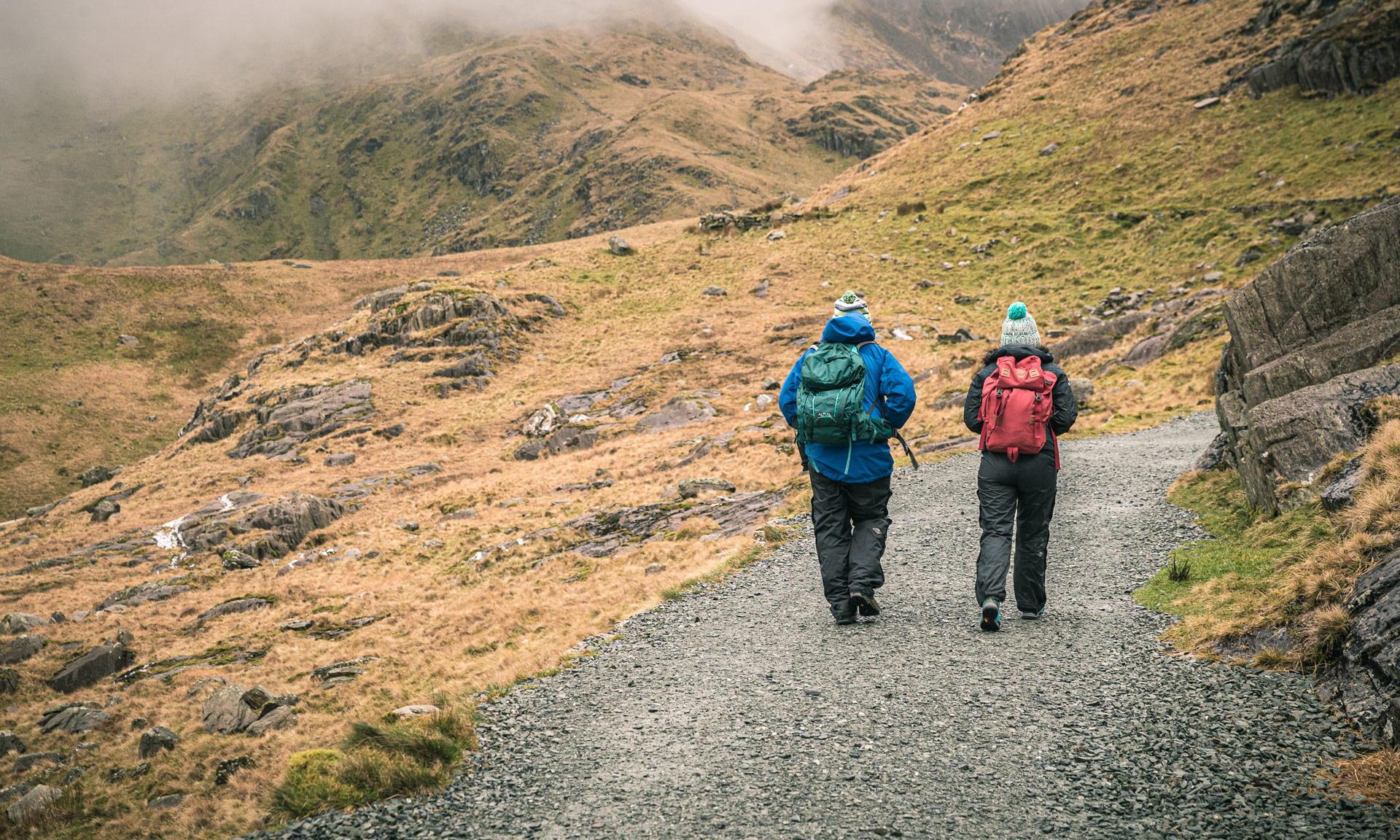 Two hikers ascend the Miner's Path