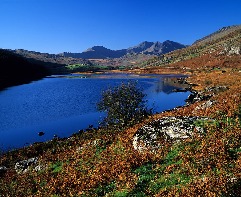 Paper on Place Names Principles approved in order to safeguard and celebrate Welsh place names within the National Park