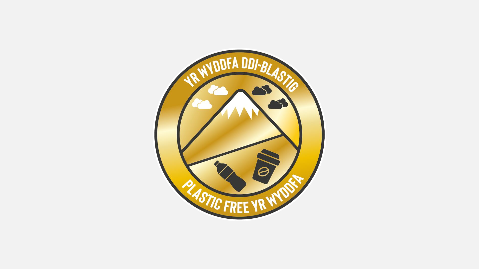 Gold plastic-free Yr Wyddfa emblem.