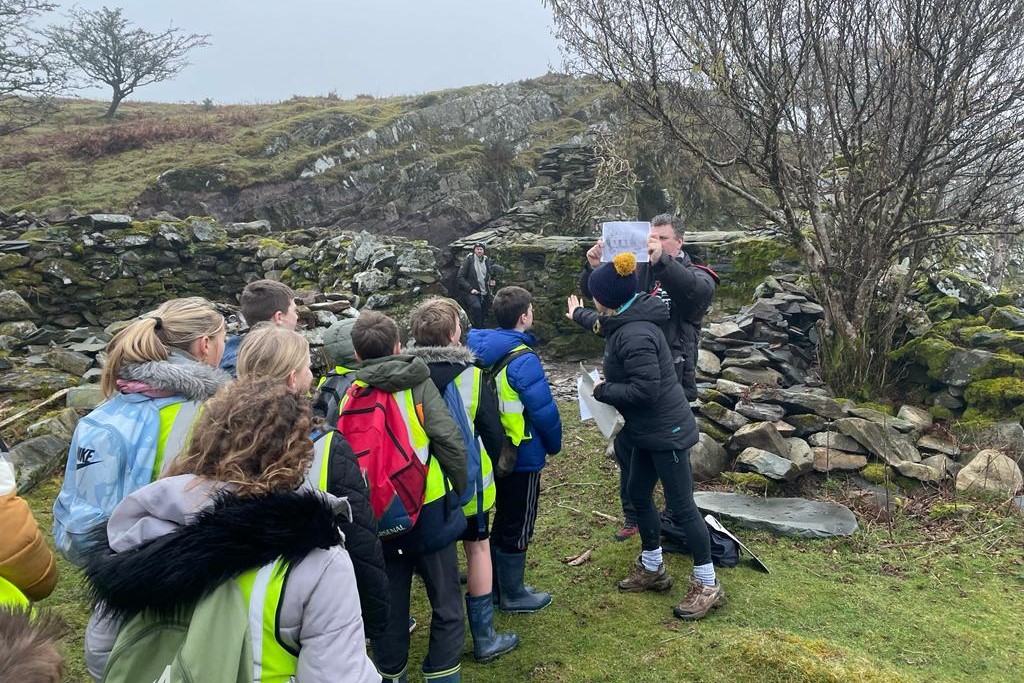 Ysgol Dyffryn Ardudwy pupils learn about their area’s historical ruins through artistic workshops and archaeological surveys