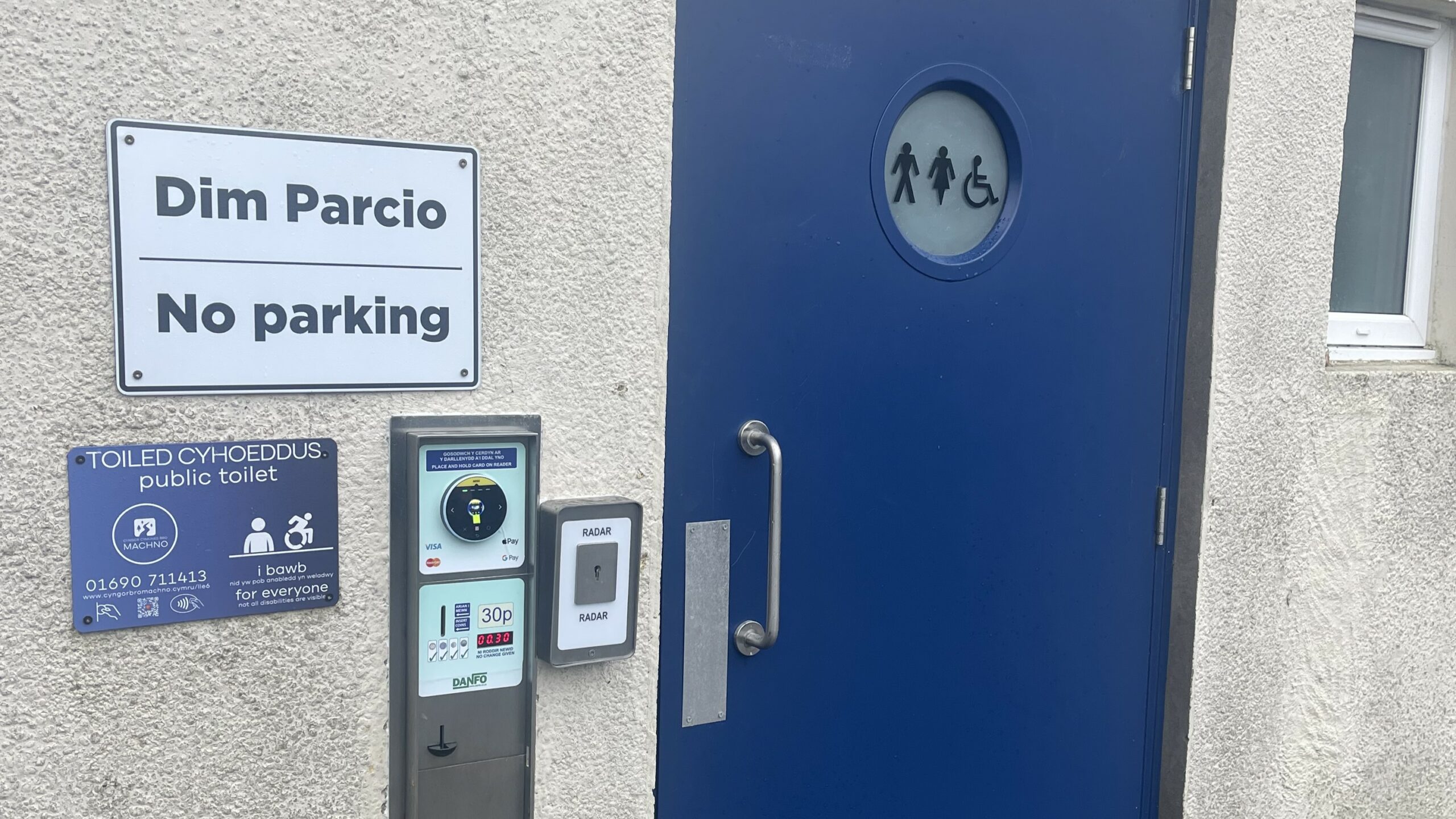 Eryri Communities Fund Upgrades Public Toilets and Community Connectivity